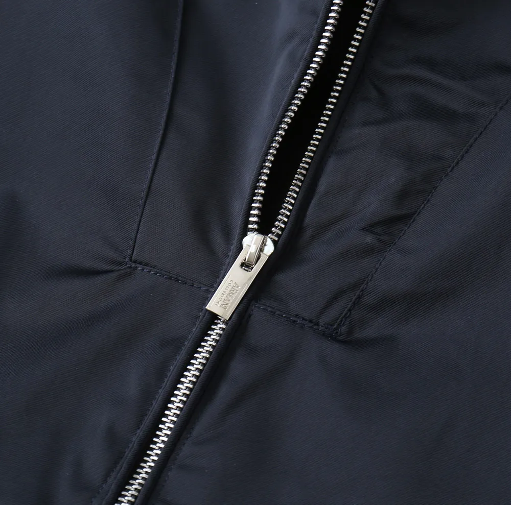 Armani official website Same Style, complete with three labels, on sale in advance. 2026 Autumn and Winter New Arrival men's jacket, Original with complete three labels, Premium version. Custom-made fabrics at the counter. Breathable, high comfort, impeccable details, brand element design concept, reflecting high quality. It feels delicate and soft, presents a casual cut, and has a great upper body shape. Sizes: M～3XL,